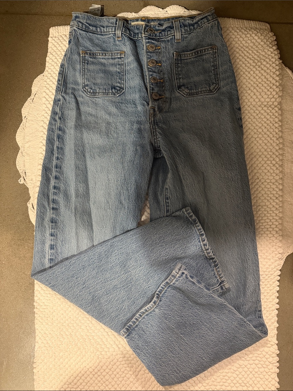 Levi’s Straight Ankle Jean with Front Pockets